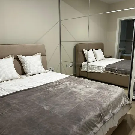 Shorebridge By Lvh Apartment Gzira